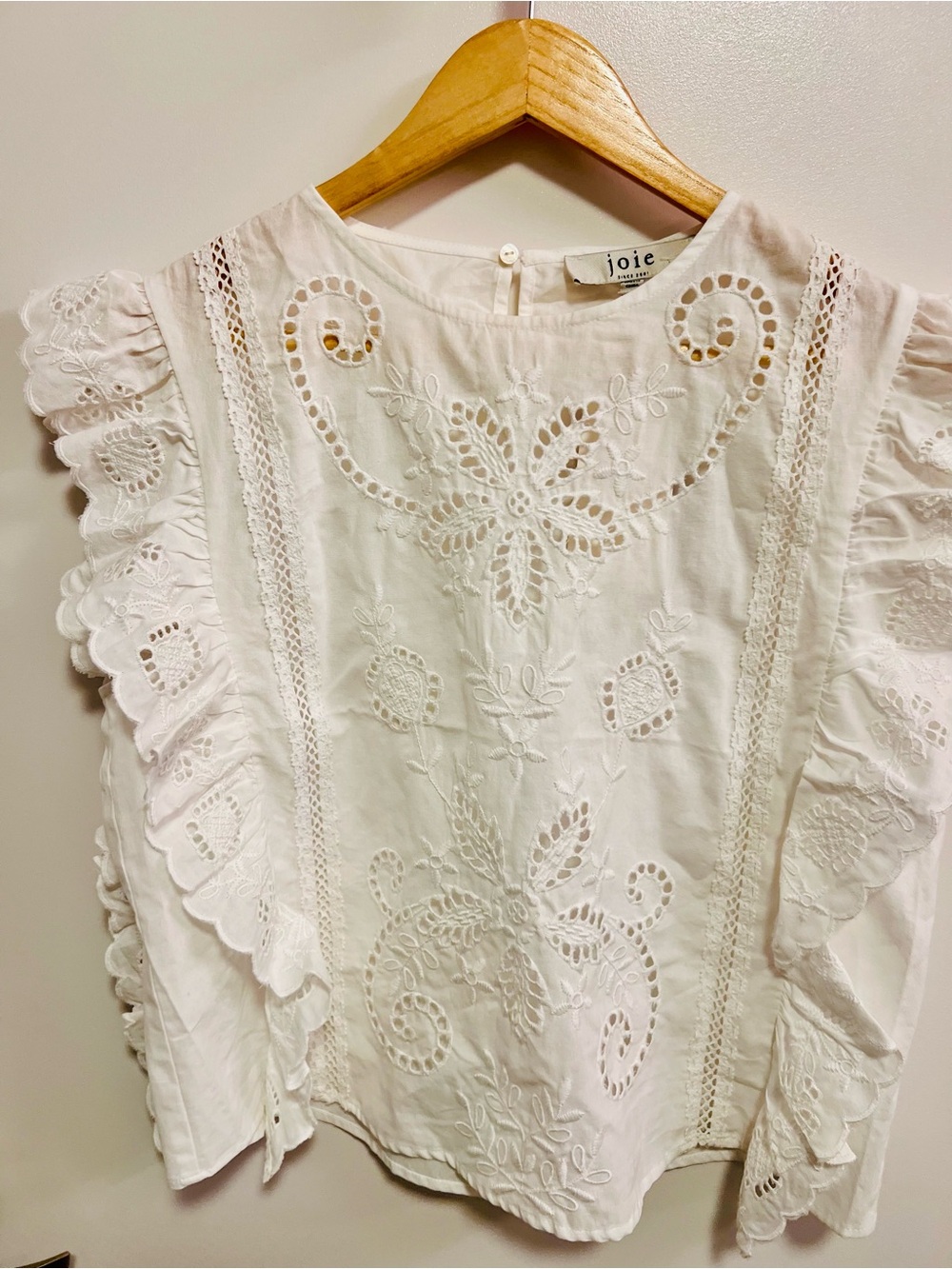 Joie Ivory Eyelet Embroidered Flutter Sleeve Cotton Blouse NWT Medium - Picture 6 of 12